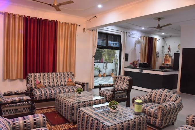 Hotel Olive Tree อัครา ภายนอก รูปภาพ